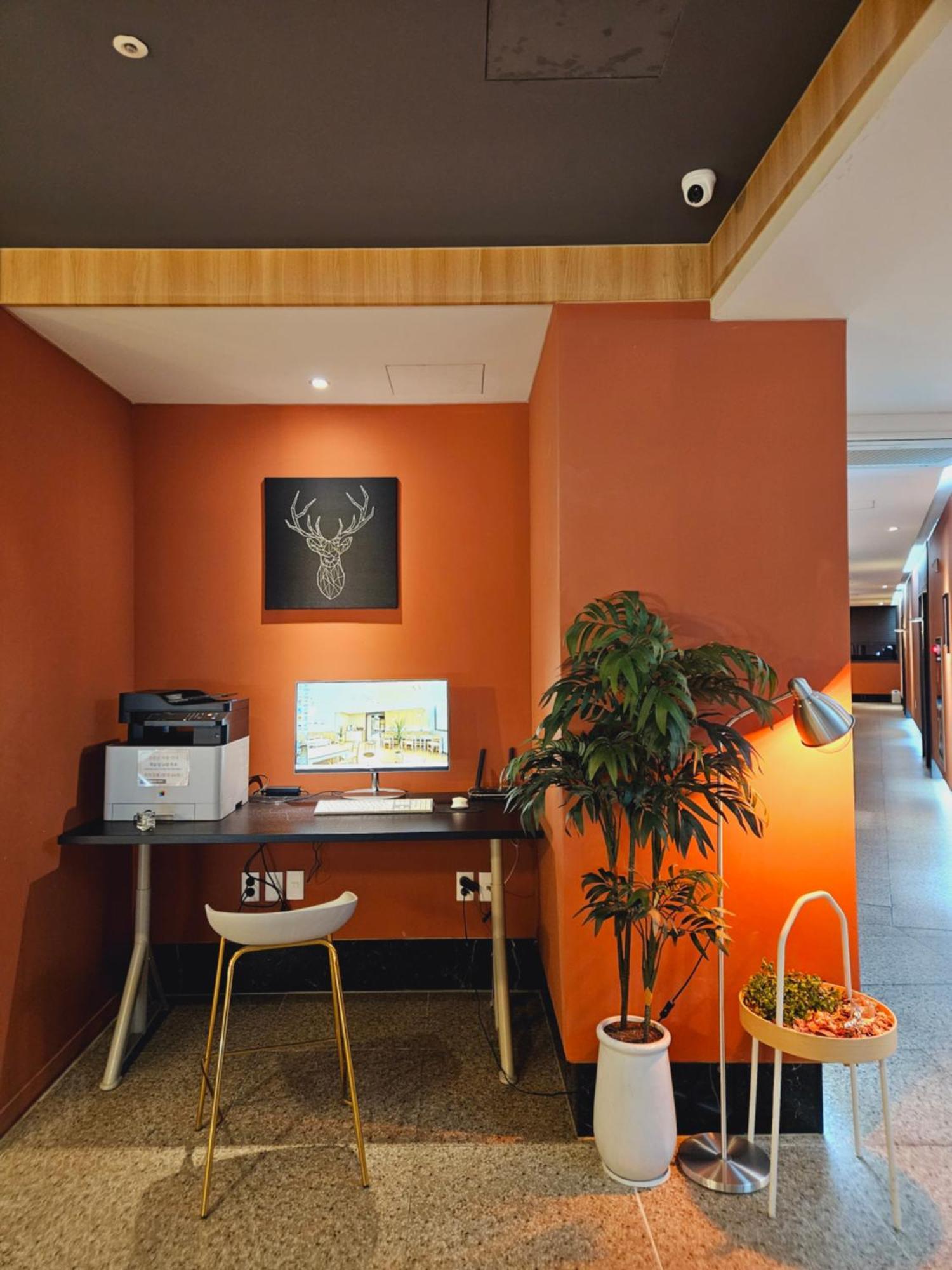 Brown Dot Hotel Jinju Exterior foto