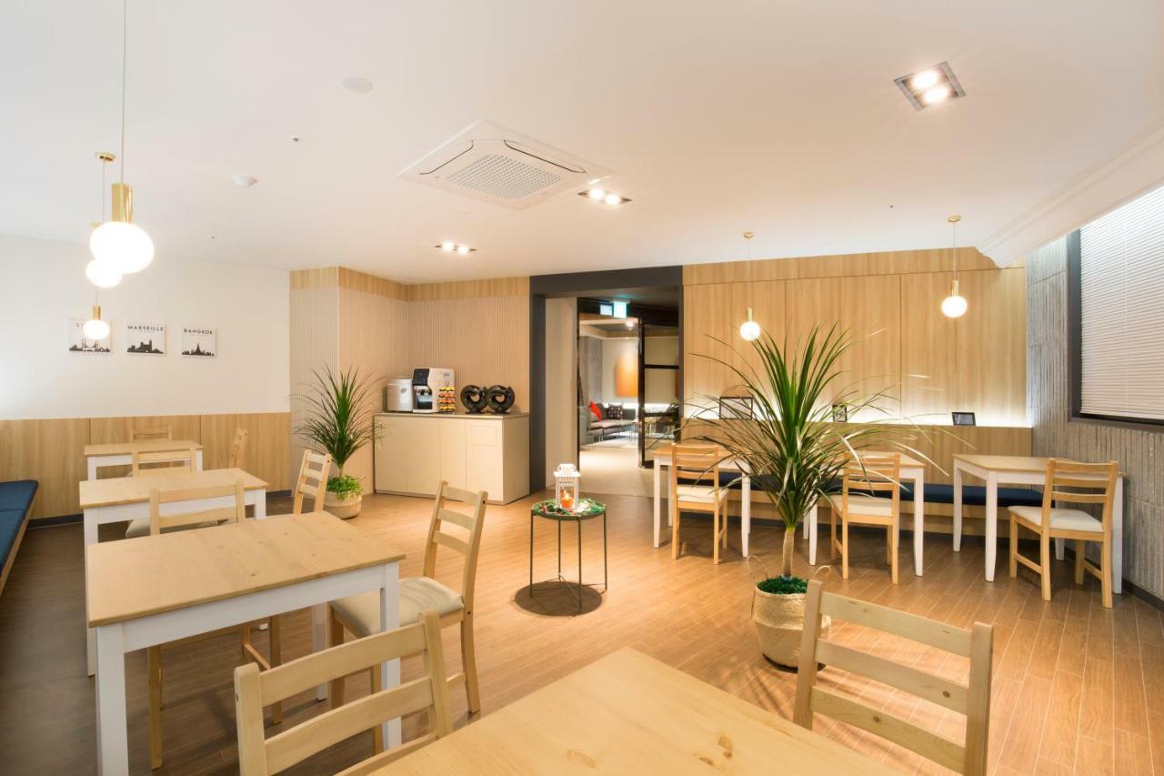 Brown Dot Hotel Jinju Exterior foto
